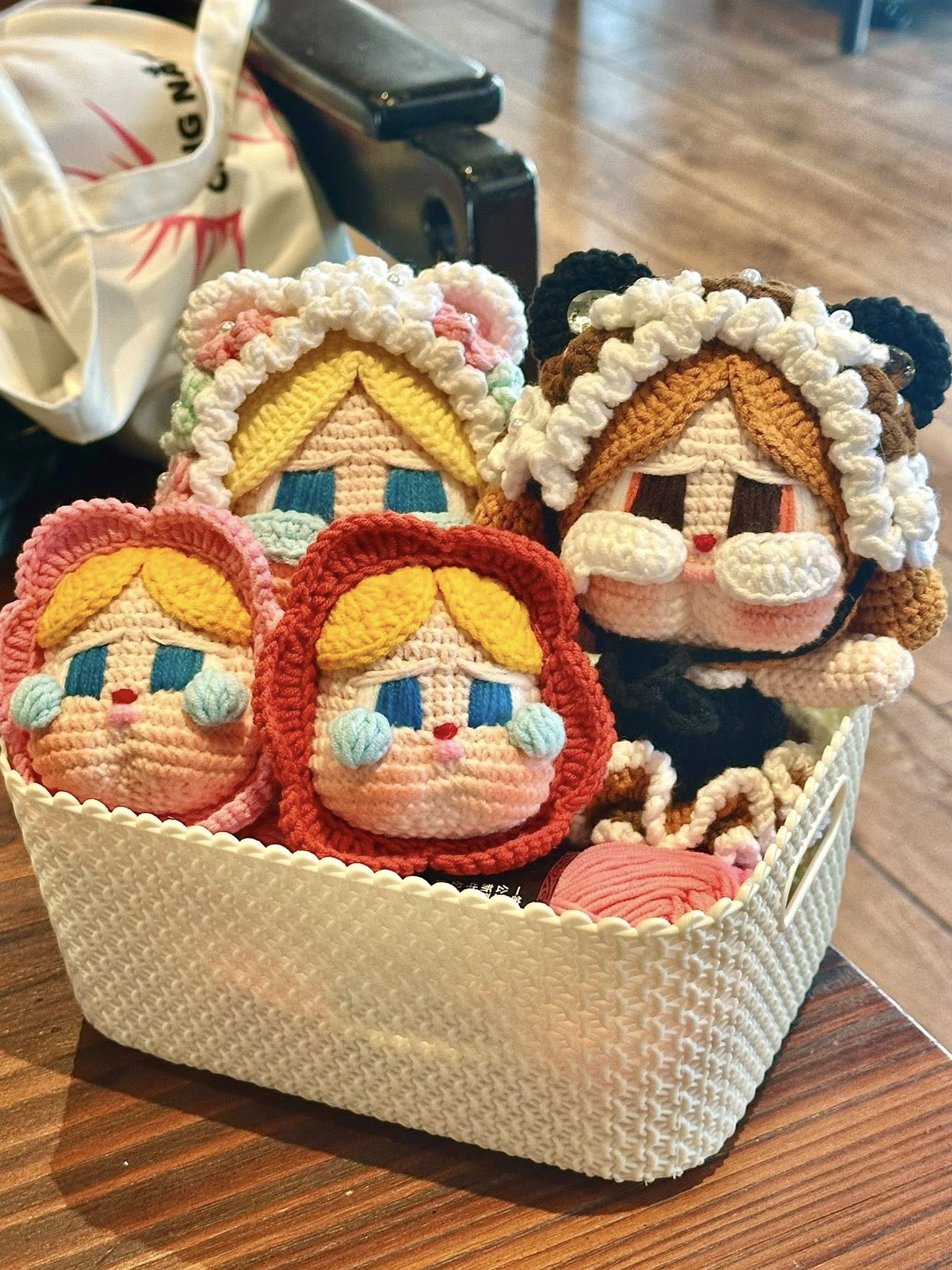 Búp bê len cry